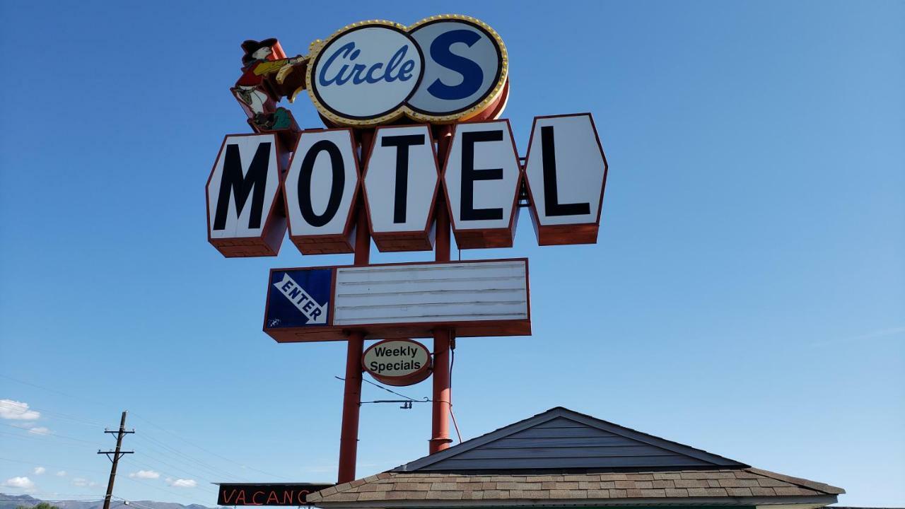 Circle S Motel โคโลราโดสปริงส์ ภายนอก รูปภาพ